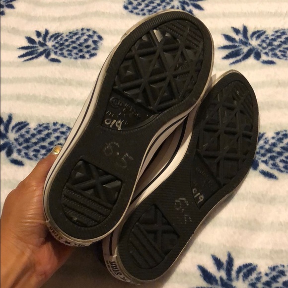 Chucks - Picture 4 of 4